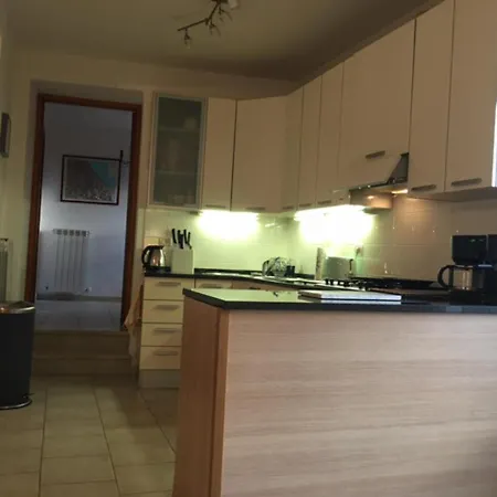 4 Bed 3 Bathroom Mountain Retreat In Roccacasale *